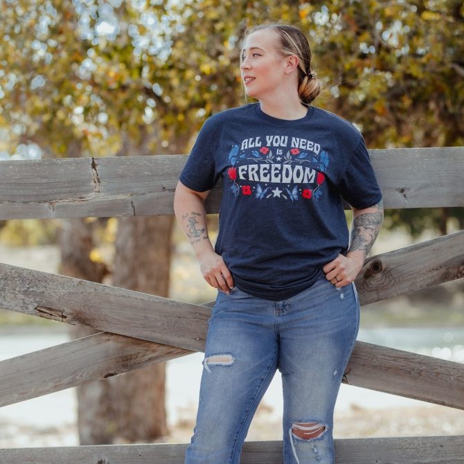 Women's Freedom Boyfriend Fit T-Shirt - Midnight Navy - Image 6