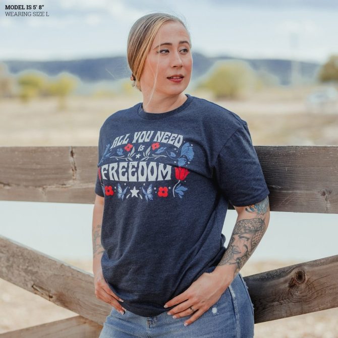 Women's Freedom Boyfriend Fit T-Shirt - Midnight Navy - Image 5