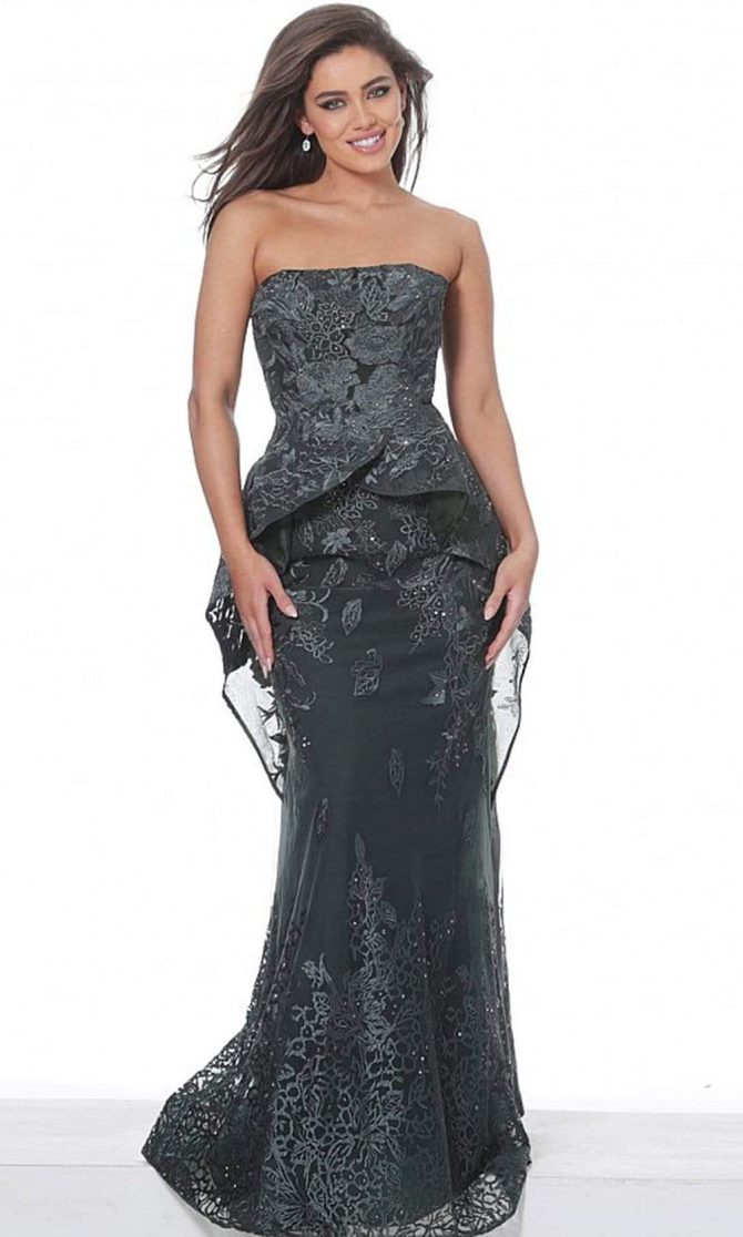 02222 Strapless Ruffled Peplum Sheath Gown