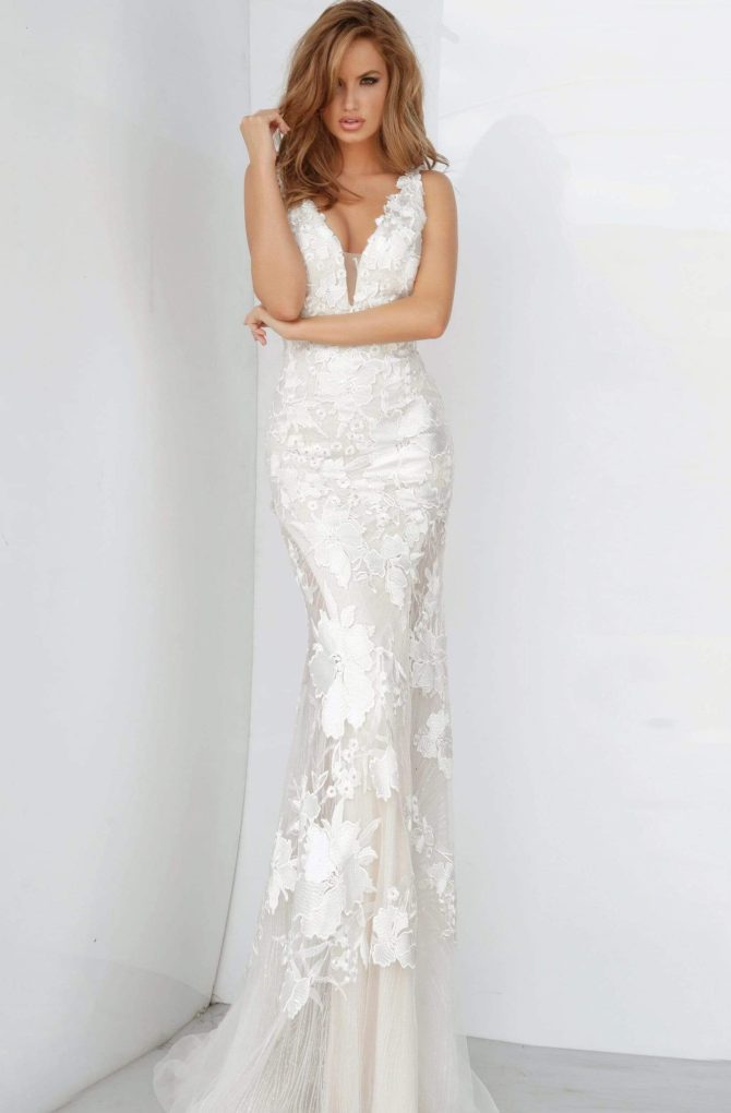 02444 Floral Embroidered Lace Deep V-neck Trumpet Dress - Image 5