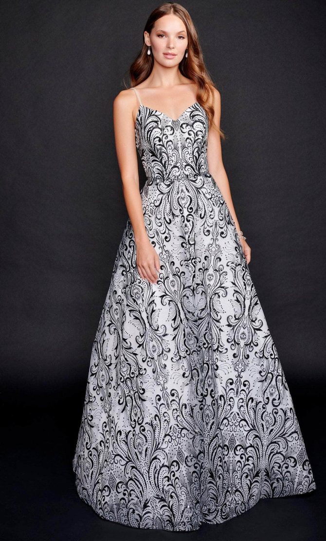 Sleeveless Embellished Prom Gown